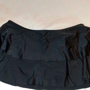 New- Ladies size 12 skort bathing suit bottoms